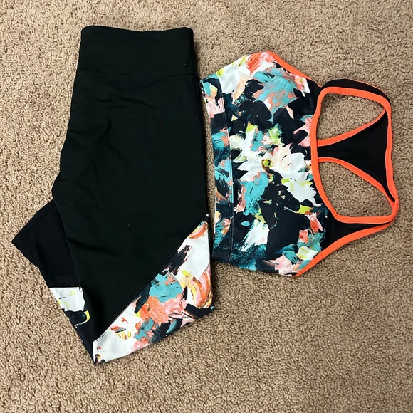 Fabletics Set - Picture 3 of 5